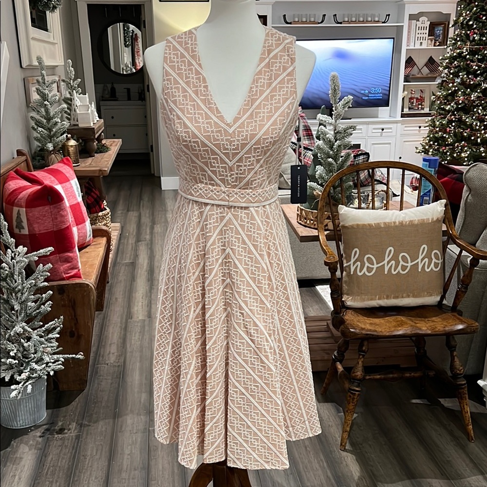 Elegant Beige Sleeveless Dress NWT Tommy Hilfiger
